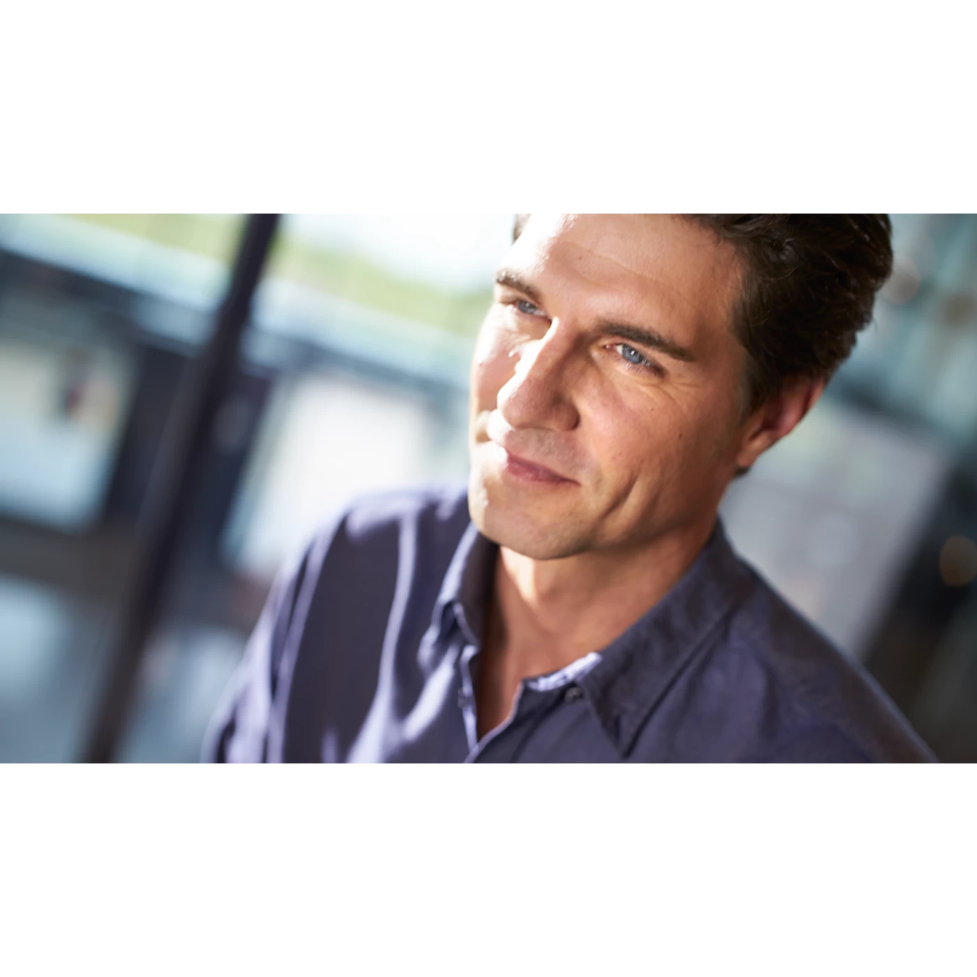 Philips Shaver series 5000 Wet and Dry electric shaver S5586/66