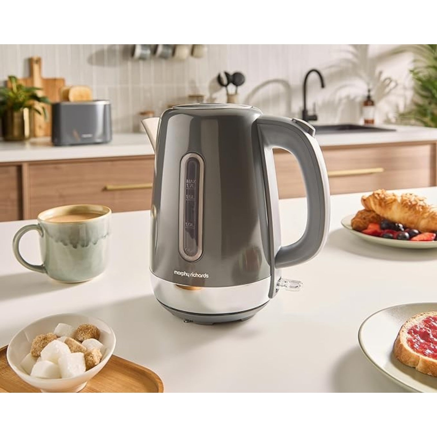 Morphy Richards Equip Kettle, 1.7L, 3Kw Rapid boil - 102787